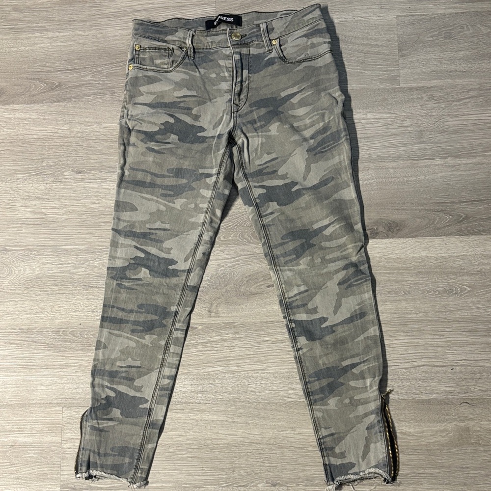 Express Gray Camo Skinny Jeans